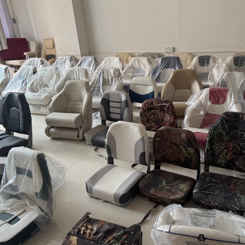 Deluxe Pontoon Boat Captain Seat Deluxe Pontoon Boat Captain Seat