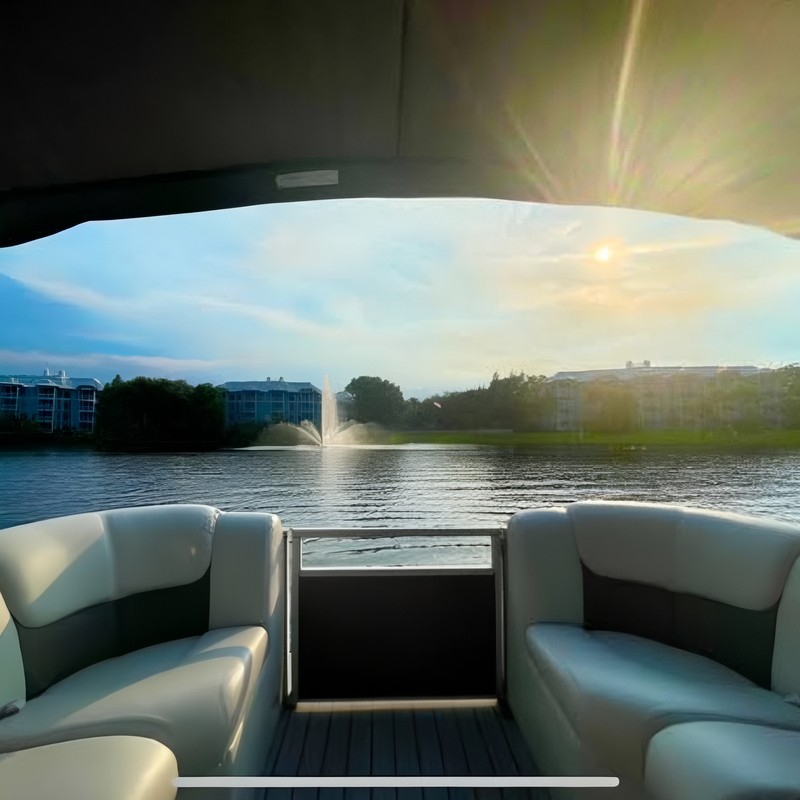 square-corner-boat-seat-upholstery-closeup