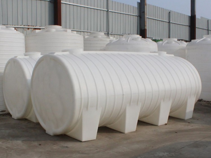 Seamless Ribbed Horizontal Water Tanks